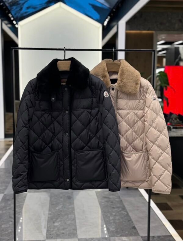 몽클레르 시그네 여섯 숏 다운 쟈켓