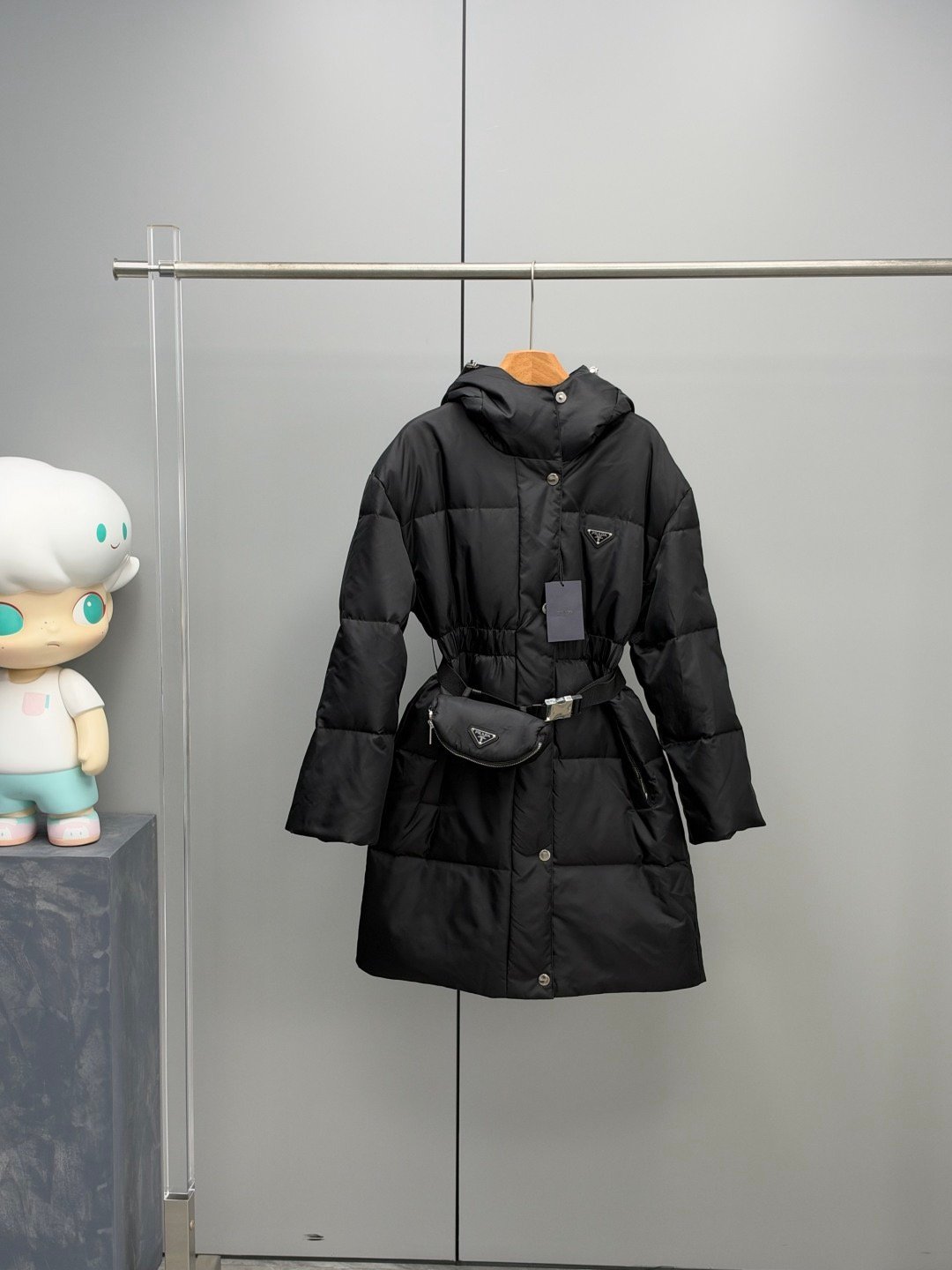 PRADA 리나일론 벨트 롱패딩