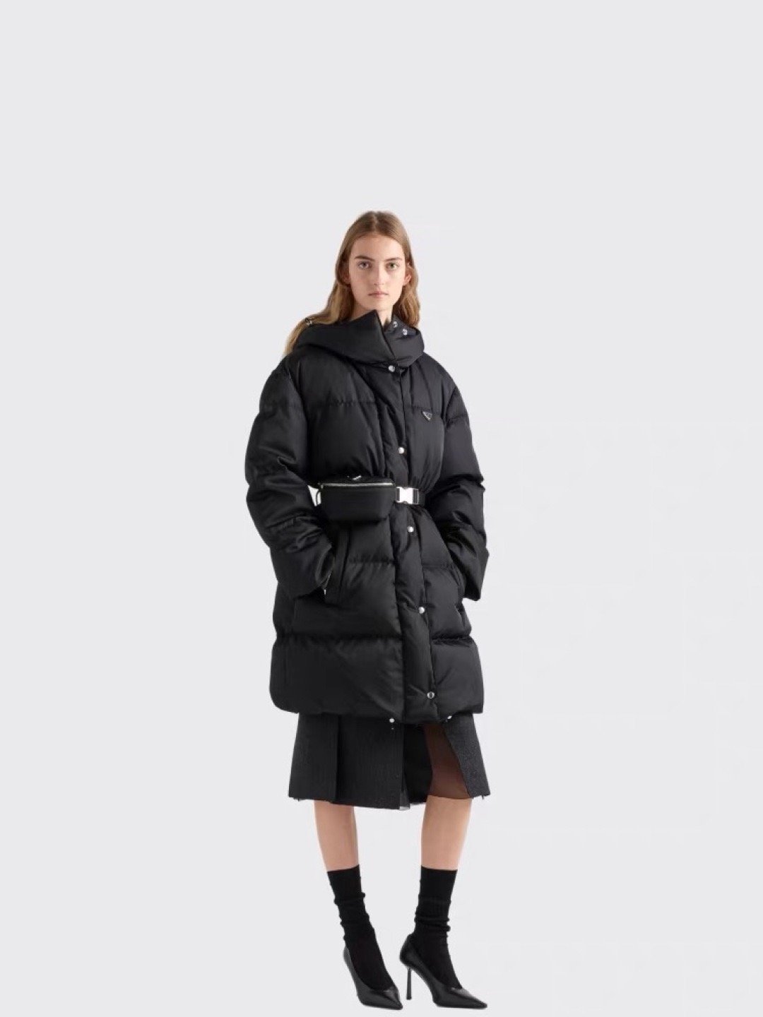 PRADA 리나일론 벨트 롱패딩 - 이미지 15