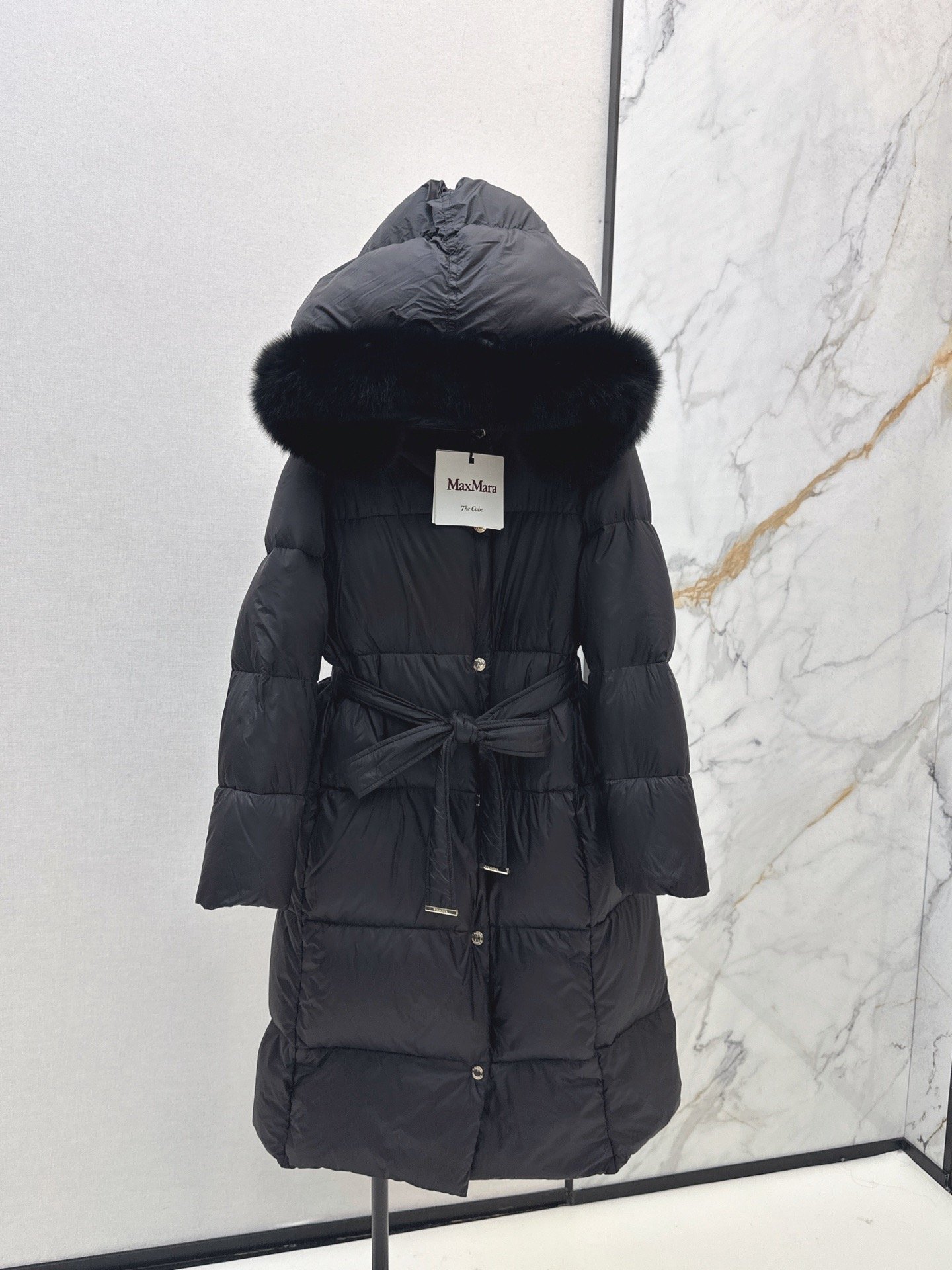 막스마라 더 큐브 벨티드 롱 패딩