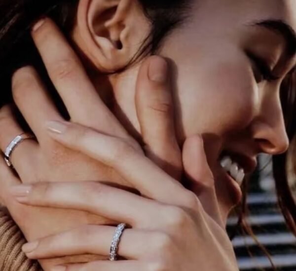 불가리 세르펜티 풀 파베 슬림 반지