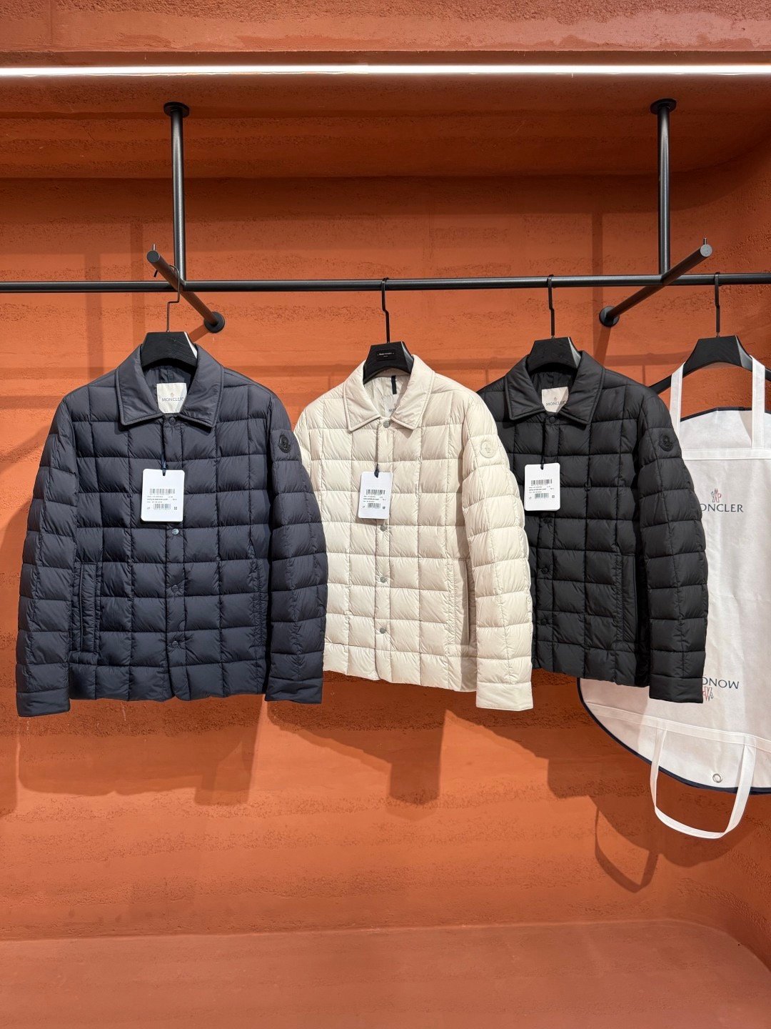 몽클레르 Castellana 다운 퀼팅 자켓